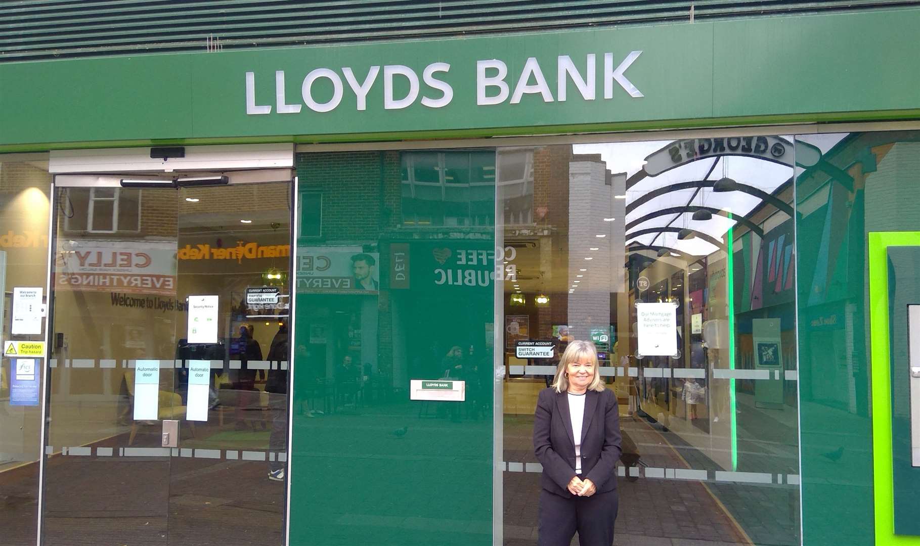 Janice Peters outside Lloyds Bank in New Road, Gravesend