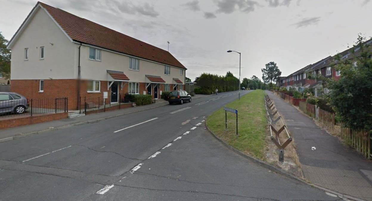 A robbery took place on Lynsted Close on the same day as another at Highfield Road (24602226)
