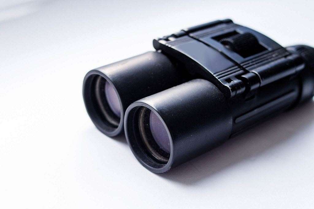 Binoculars stock image taken from Google