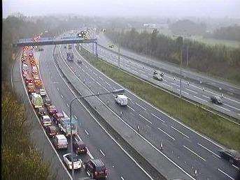 Long queues in the M20