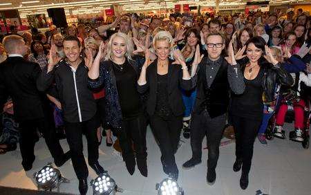 Steps make Tragedy history at Sainsbury’s Crayford to mark the release of STEPS: The Ultimate Tour Live on DVD. It rounds-off a bid to get 180,000 fans dancing to the 90’s hit.