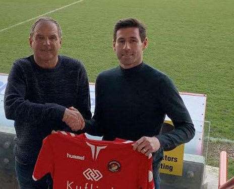 Michael Timlin, right, pictured alongside director of football Steve Lovell, has left Ebbsfleet United.