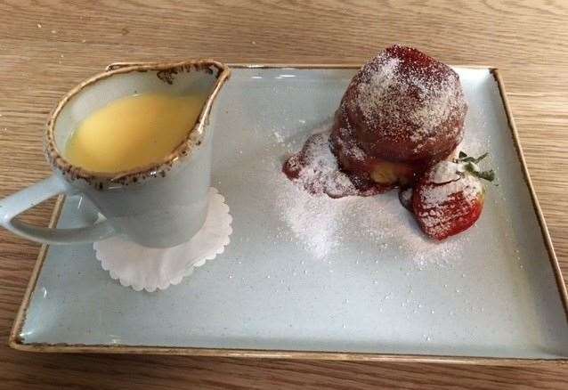 Beautifully presented at a perfect temperature – I heartily recommend anyone visiting this pub should try the jam roly poly with custard