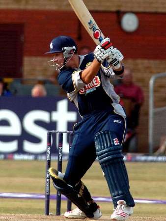 Martin van Jaarsveld scored 22 before he was run out. Picture courtesy Western Daily Press