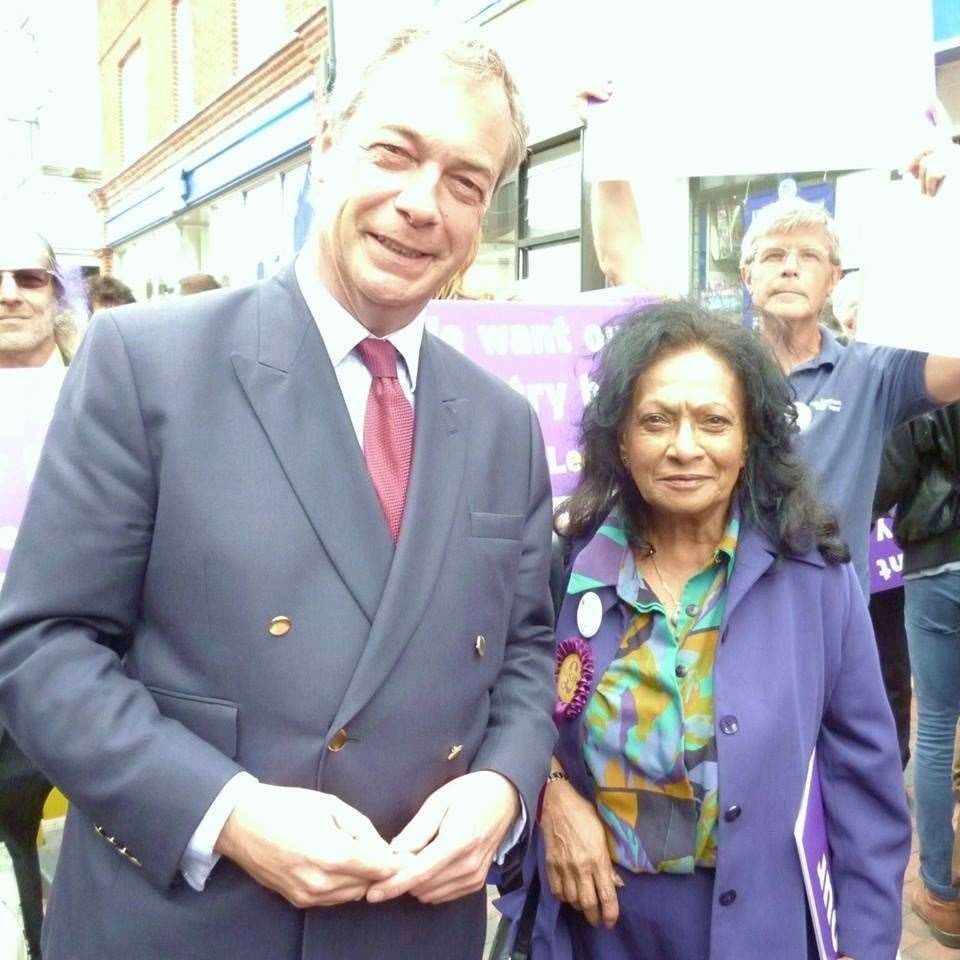 Cllr Padmini Nissanga with Nigel Farage (8292264)
