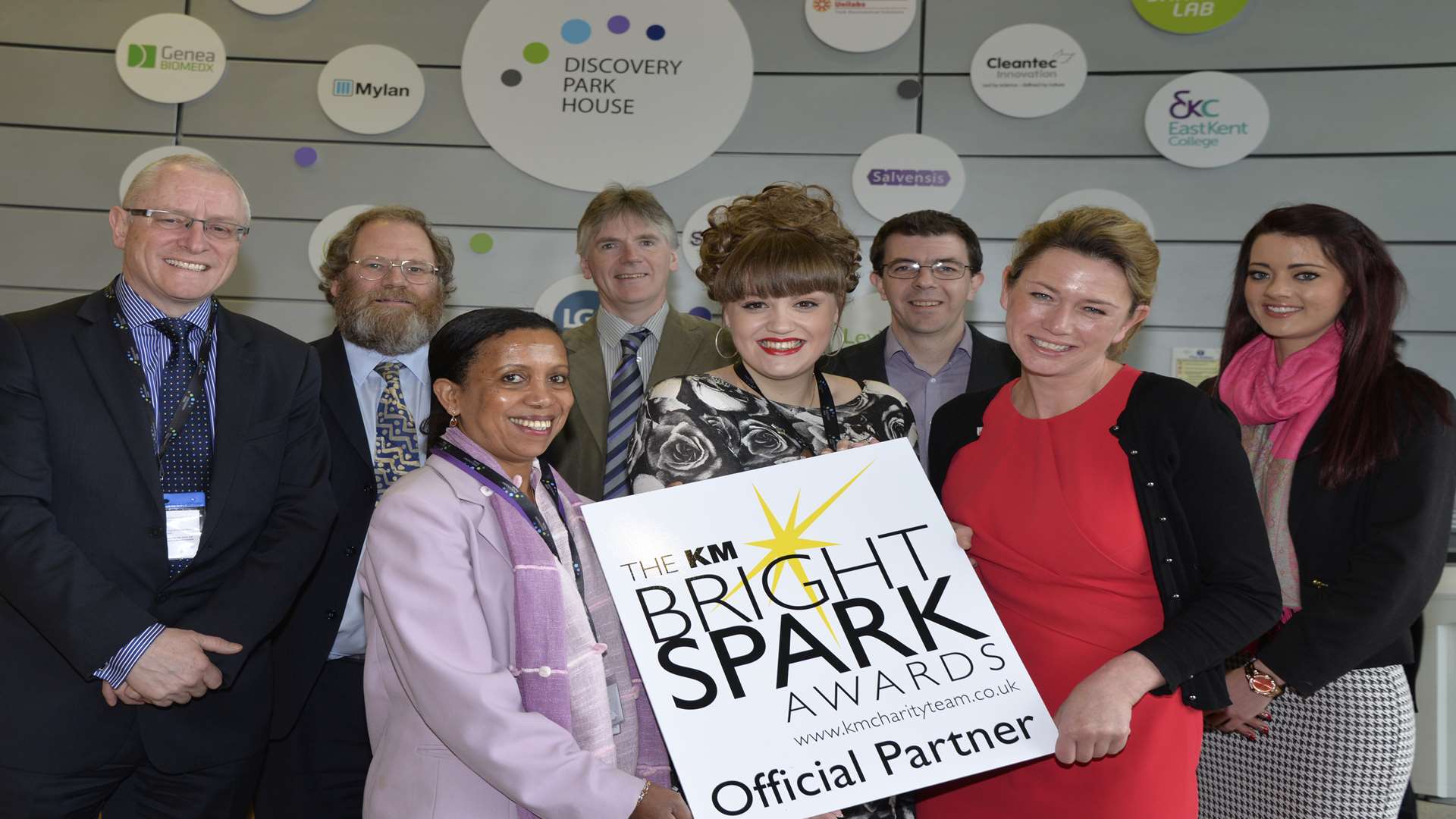The formal launch of the KM Bright Spark Awards at Discovery Park. L-R back row, Tom Cole (Integrated Technologies Ltd), Peter Clarkson and Martin Warren (University of Kent), Paul Gannaway and Chantal Rozard (Betteridge and Milsom). L-R Tsige Sherington and Amy King (STEM), and Kimberly Anderson (Discovery Park).
