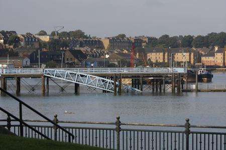 Sun Pier, in Chatham, scene setter