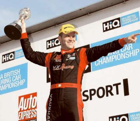 Fabrizio Giovanardi did enough to take the BTCC crown despite an indifferent day on the track