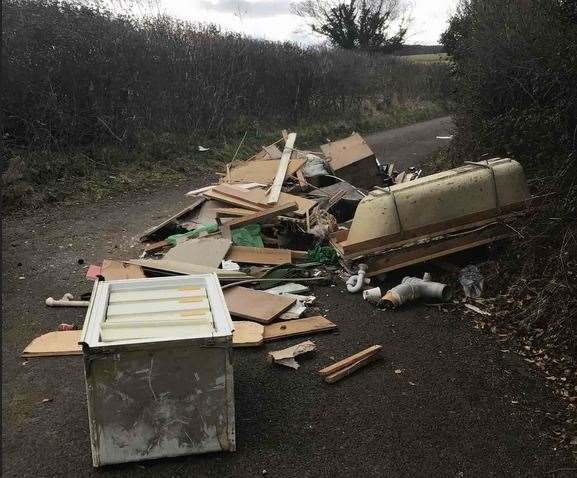 Fly-tipping in School Lane, Horton Kirby Picture: KCC Highways