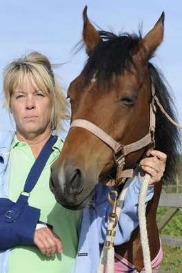 Amanda Gray with her horse Sharna