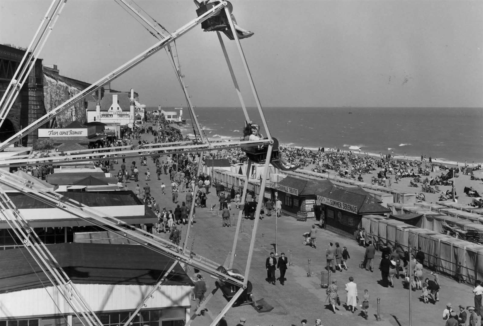 Merrie England, in Ramsgate. offered a host of entertainment and fairground rides for visitors – plus, back in the 1930s, ‘human oddities’