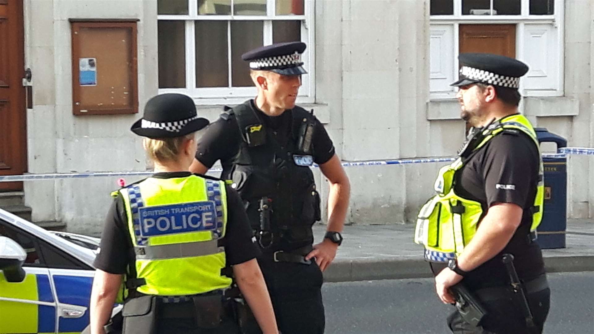 Police at the scene of a suspected murder in Maidstone town centre (15735244)