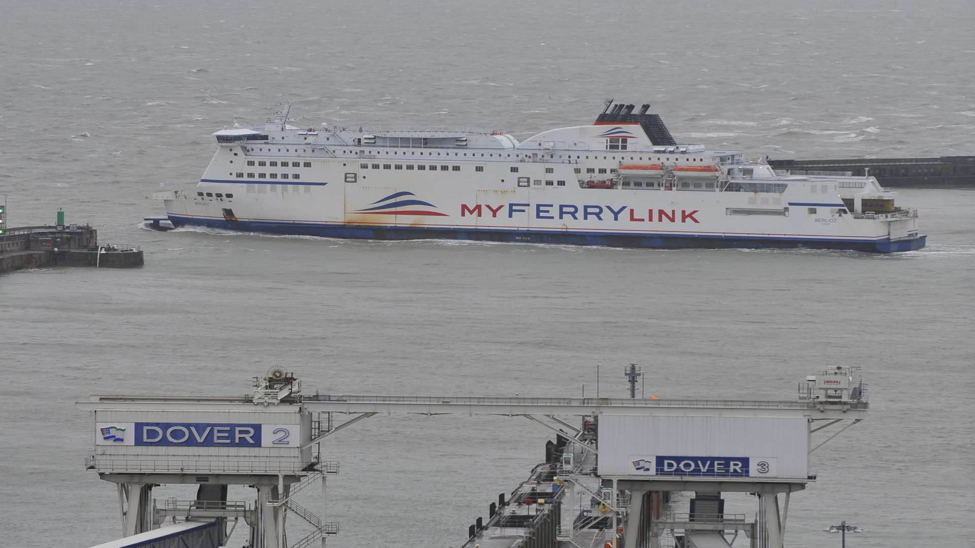 MyFerryLink leaving Port of Dover