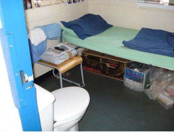 A prisoner's cell (7257501)
