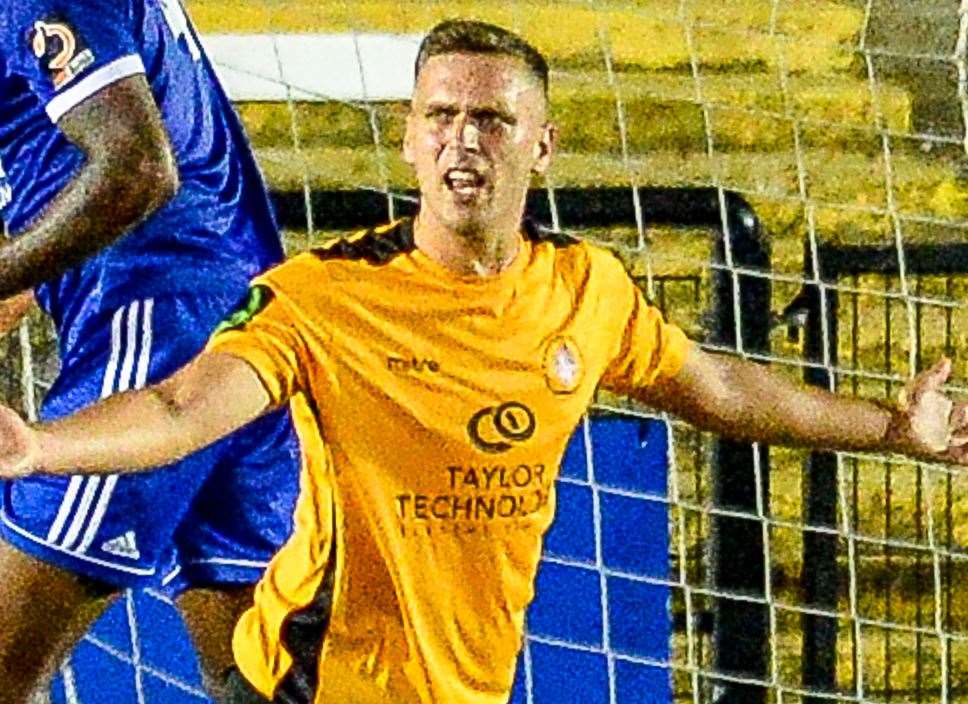 Joe Taylor turned down 17 offers to remain at Cray Wanderers. Picture: Dave Budden (42286992)