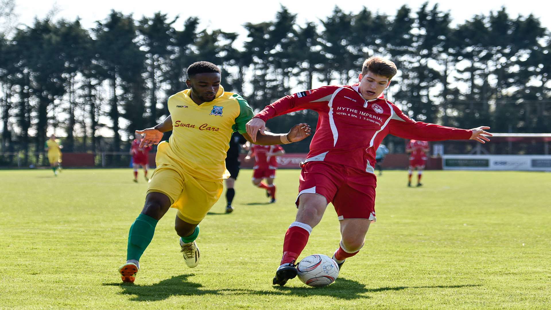 Jordan Wells on the ball during Hythe's 3-2 home defeat to Walton & Hersham Picture: Alan Langley