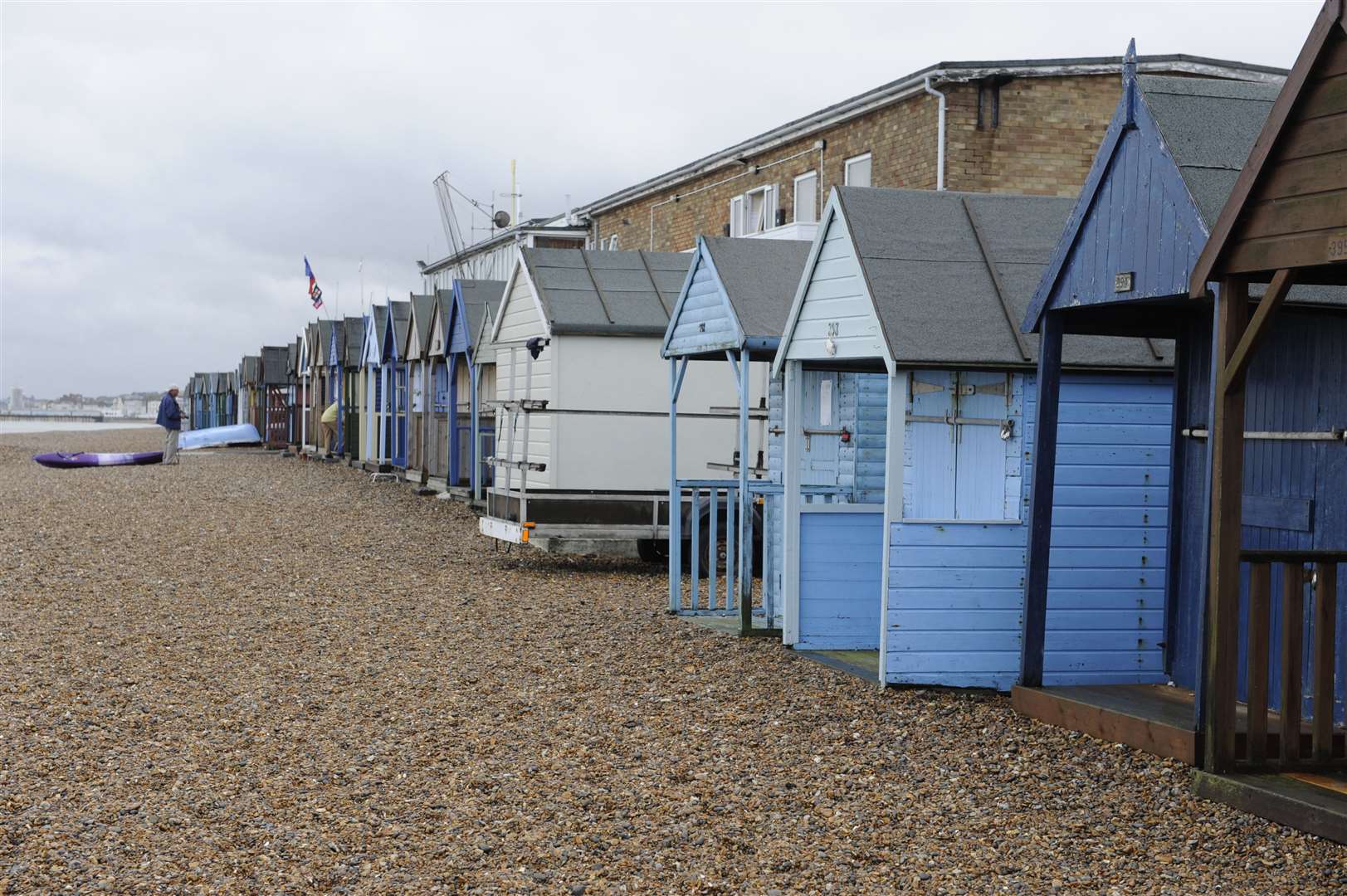 Officers received reports that there had been six beach hut break-ins in the area over the weekend