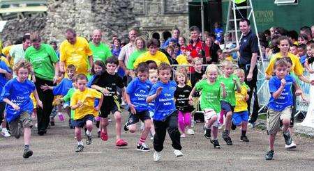 Children taking part in the Medway Mile 2010