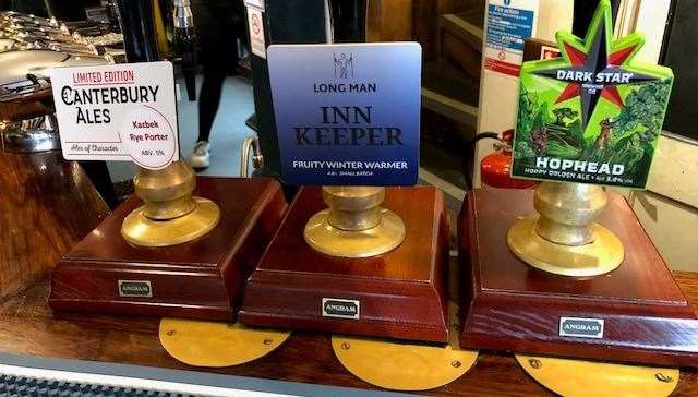There was a decent selection of ales available but I decided to start with a pint of Inn Keeper from the Long Man Brewery in East Sussex