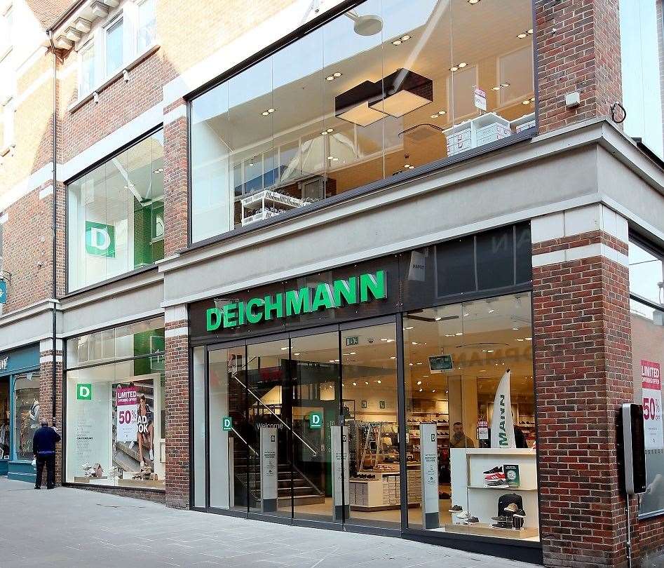 Deichmann's revamped store in Whitefriars (9019713)