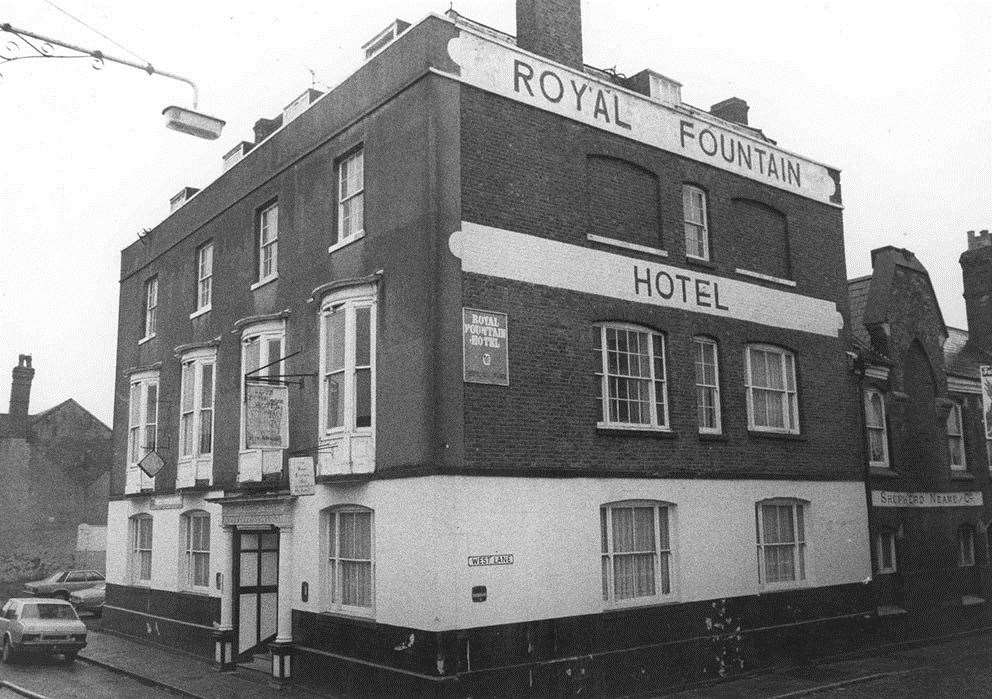Royal Fountain Hotel, Sheerness, in December, 1982. It has since been converted into flats