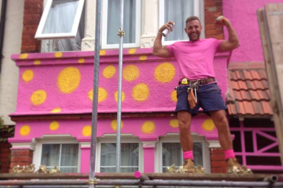 Revenge is pink for Jon Ansett after he painted his friend’s house as a practical joke