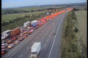 Huge delays remain in place on the M25