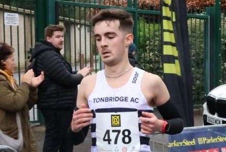Tonbridge AC runner Cole Gibbens defended his ParkerSteel Canterbury 10-Mile Road Race title last Sunday