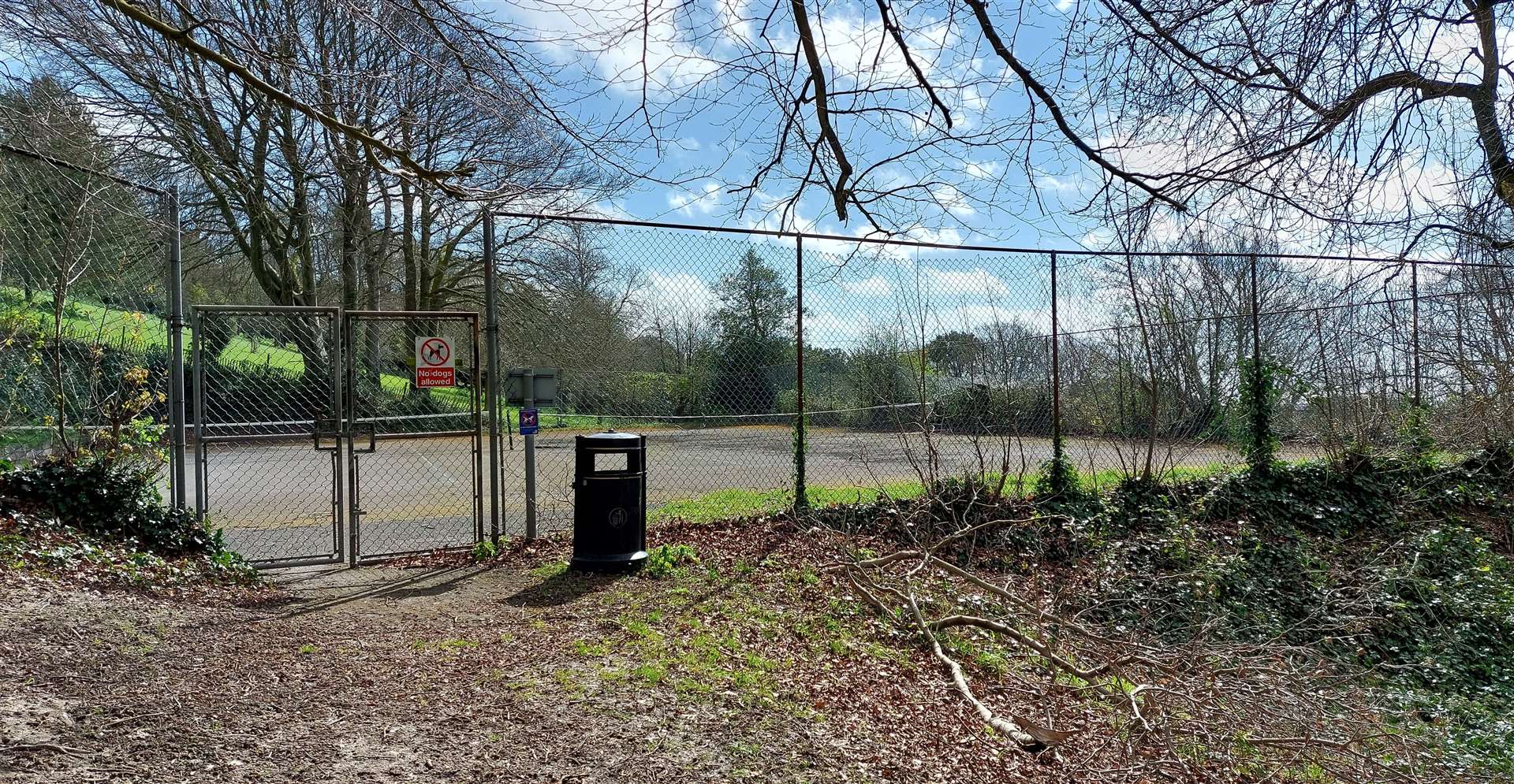 The courts are the only public tennis courts in the district