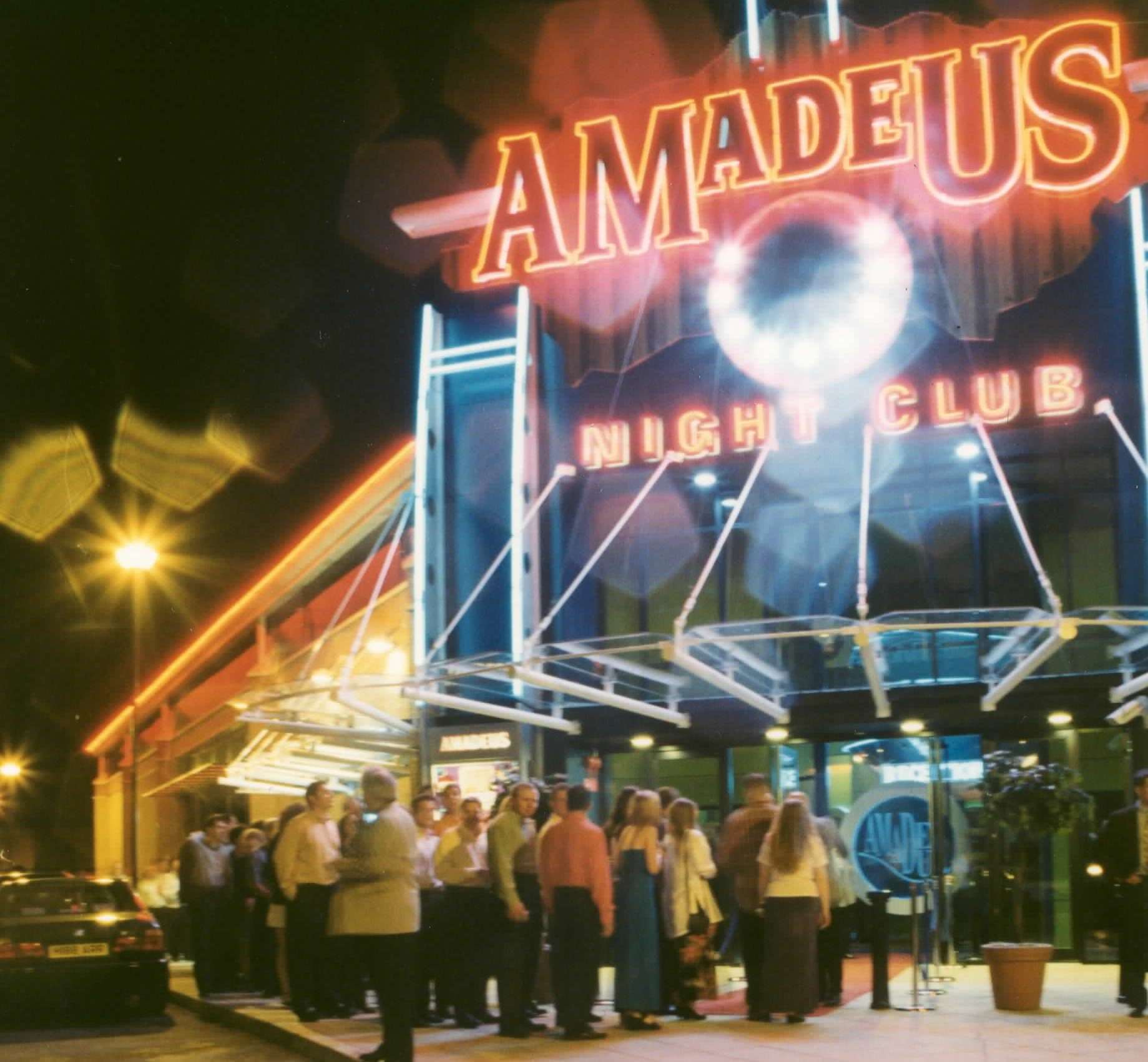 Revellers queue outside Amadeus in 1998