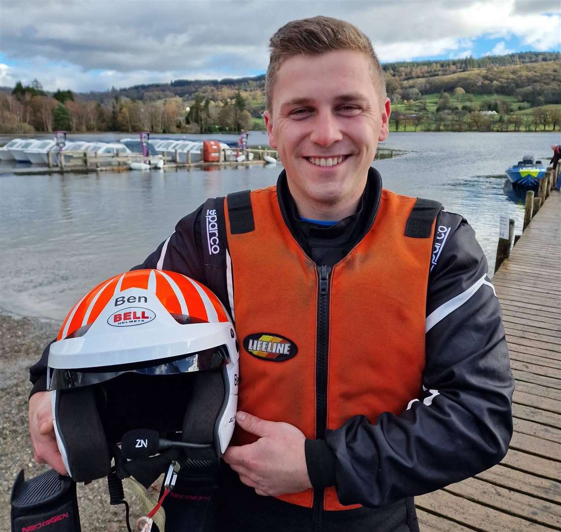 Maidstone's Ben Jelf this week is set for his F1H2O World Powerboat Championship debut
