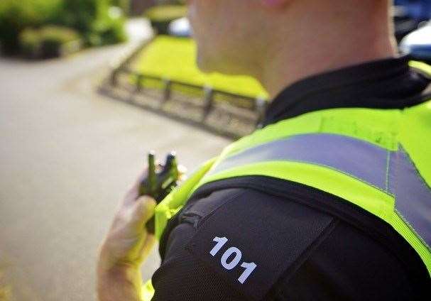 Police are warning motorists in Tunbridge Wells to remove valuables from vehicles overnight