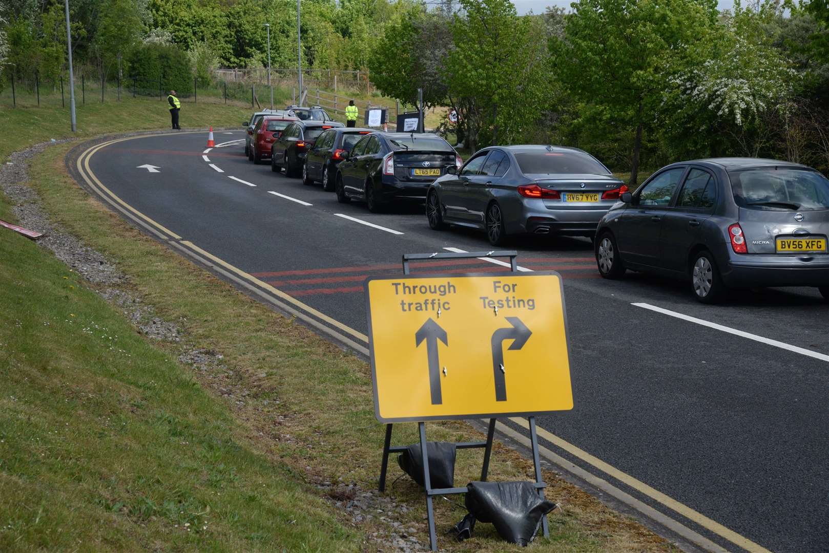 Vehicles queuing at the Covid-19 testing centre at Ebbsfleet International before it closed suddenly. Picture: Chris Davey