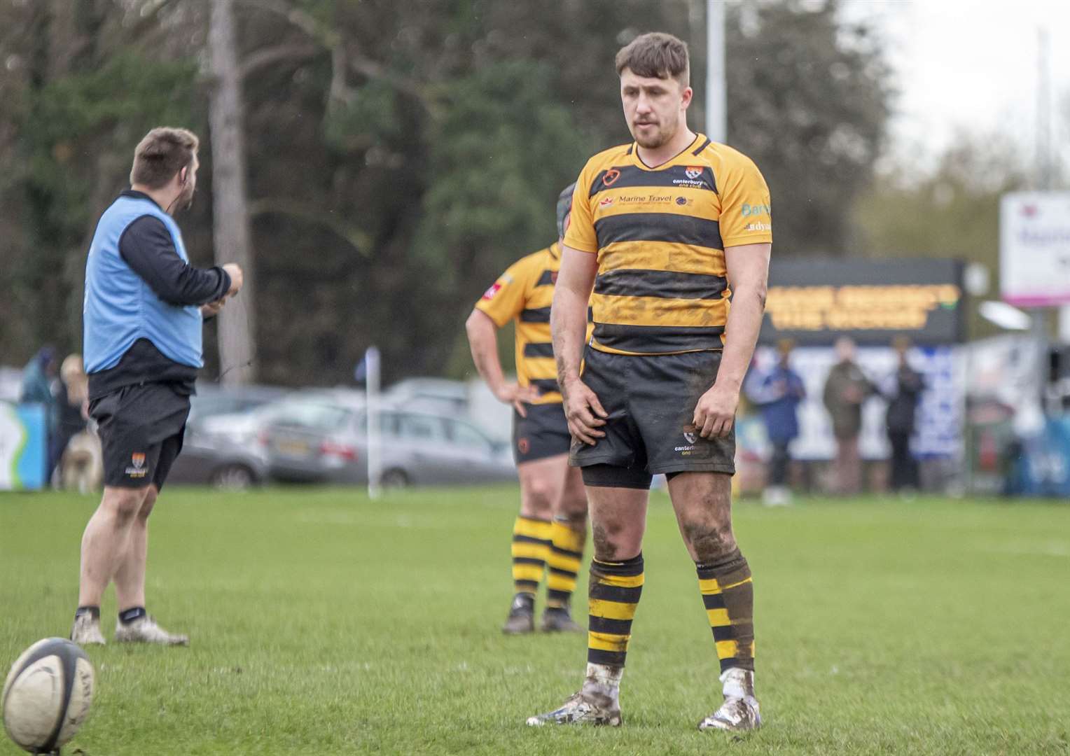 Player-of-the-match Lewis Hollidge lines up a kick. Picture: Phillipa Hilton