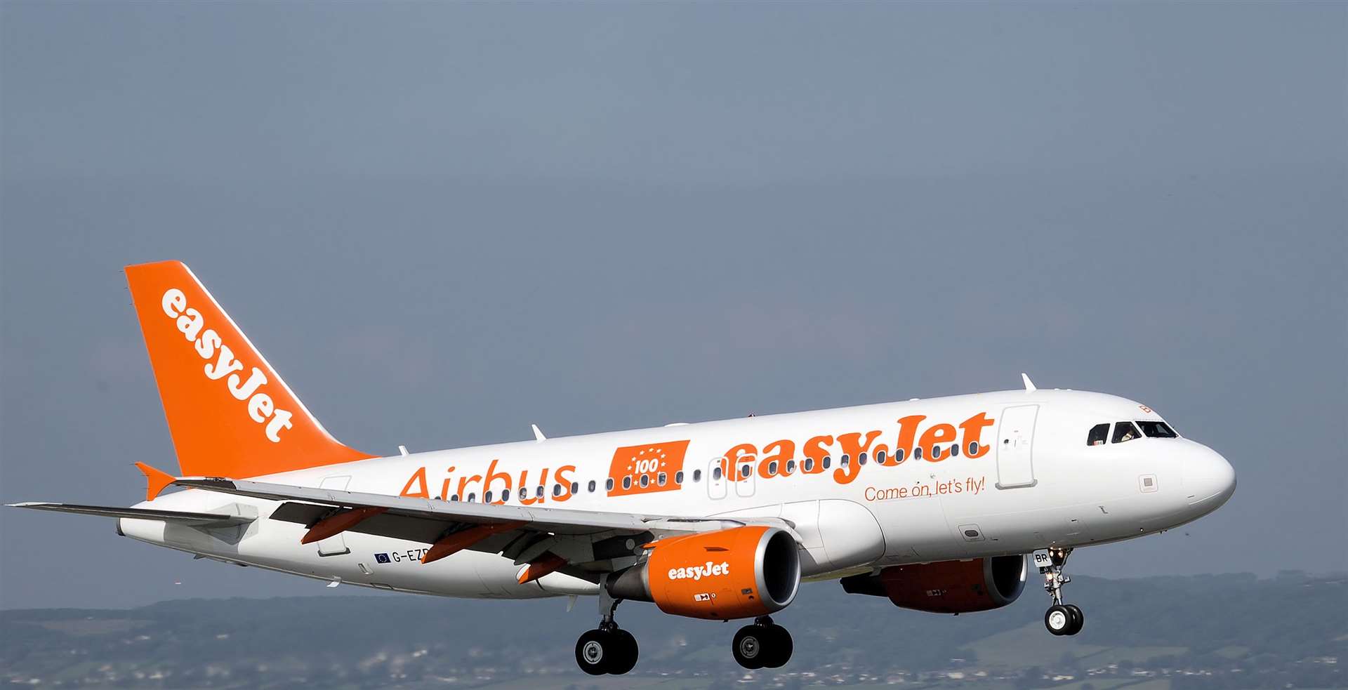 Richard Conyard helped calm the Italian who tried to open the plane of an EasyJet flight to Pisa on Wednesday