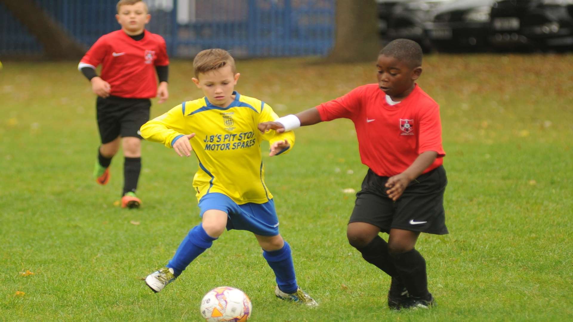 Thamesview Rangers under-9s do battle with Sheerness East Youth under-9s Picture: Steve Crispe