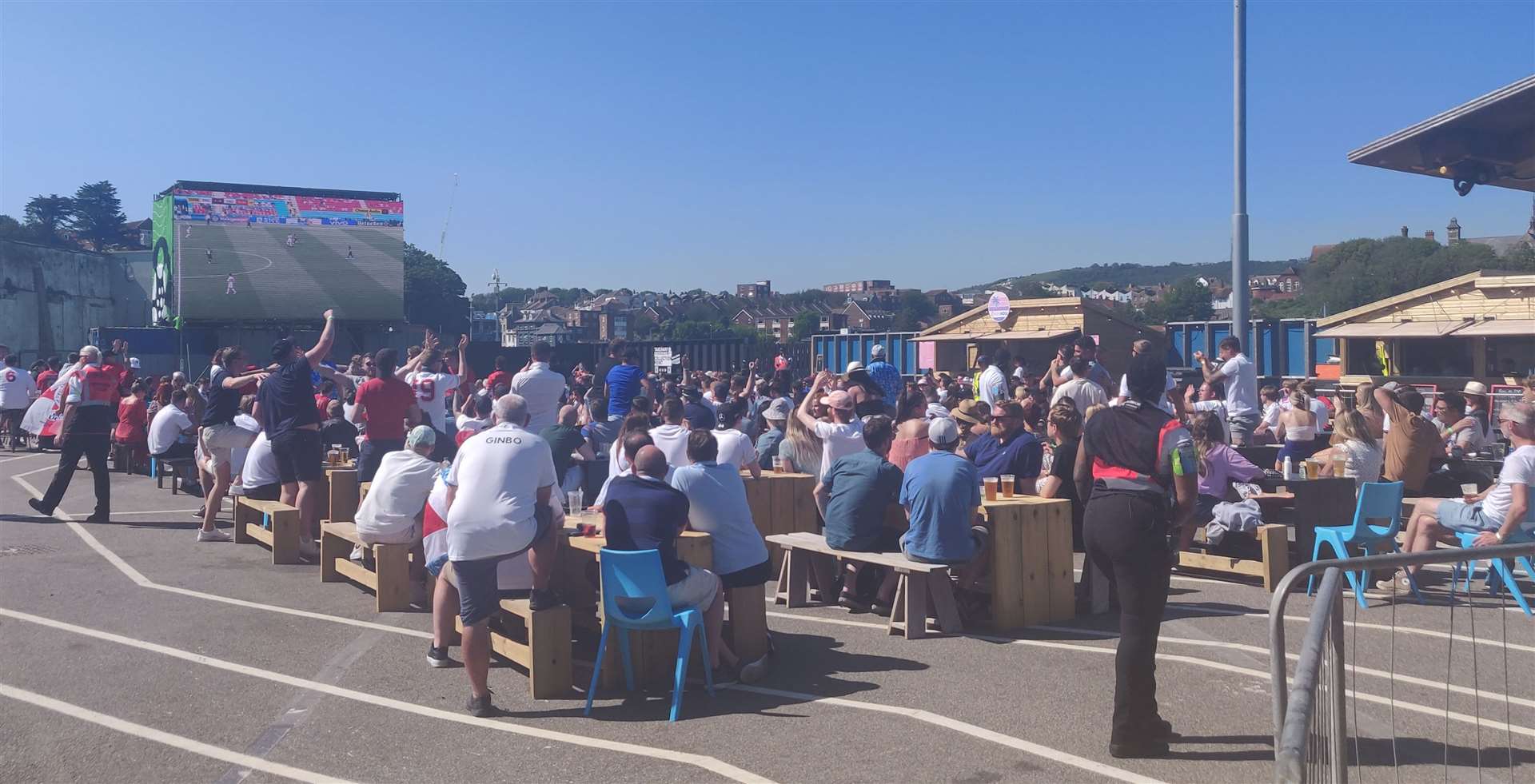 Fans were in fine voice as England began with a win