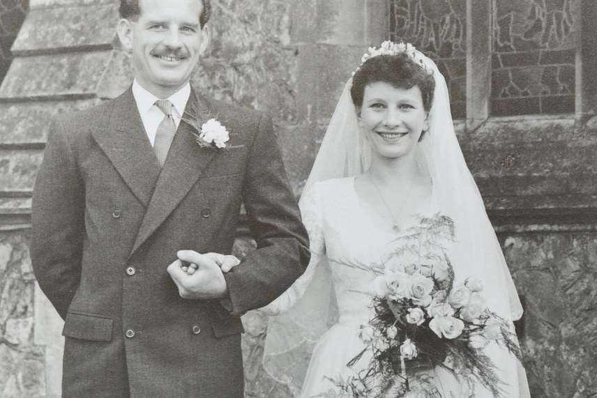 Frank Foster with wife Jean on their wedding day in 1952. Picture: SWNS.com