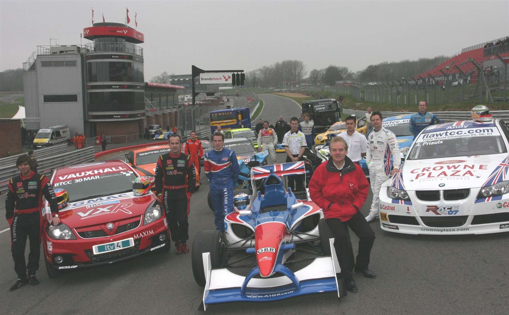 MSV's Jonathan Palmer poses with Team GB's A1GP car at a pre-season media day in 2008. Picture: Kerry Dunlop