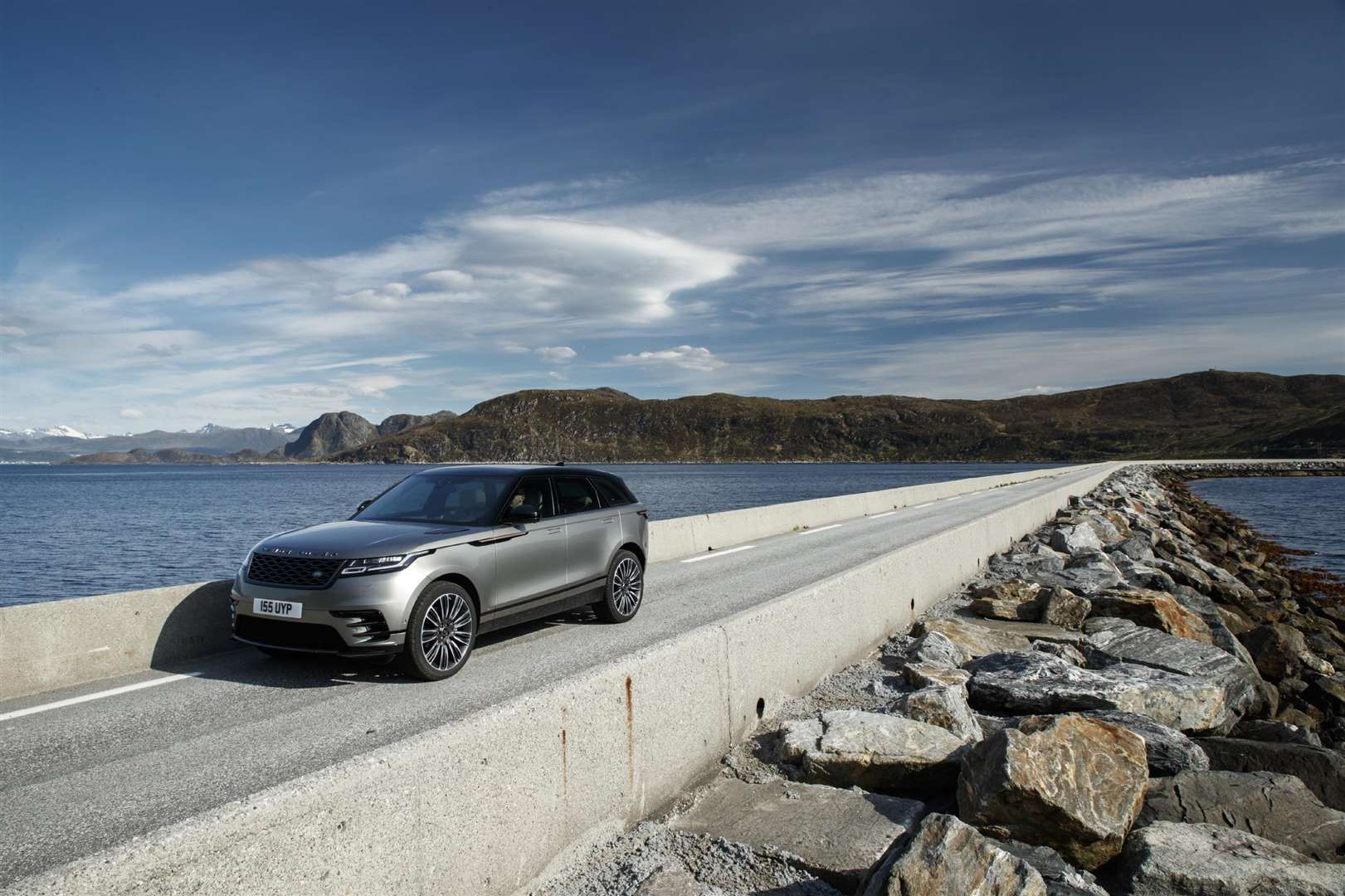 The Velar’s styling showcases features that are likely to make an appearance on future models (2322116)