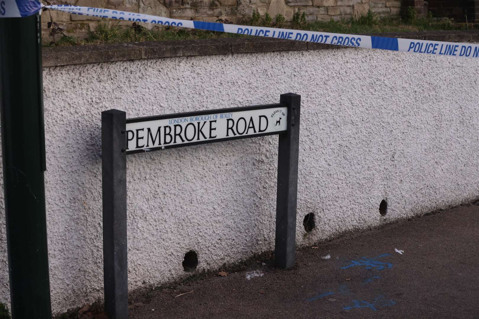 A murder investigation is underway following a shooting in Erith Picture: UKNIP