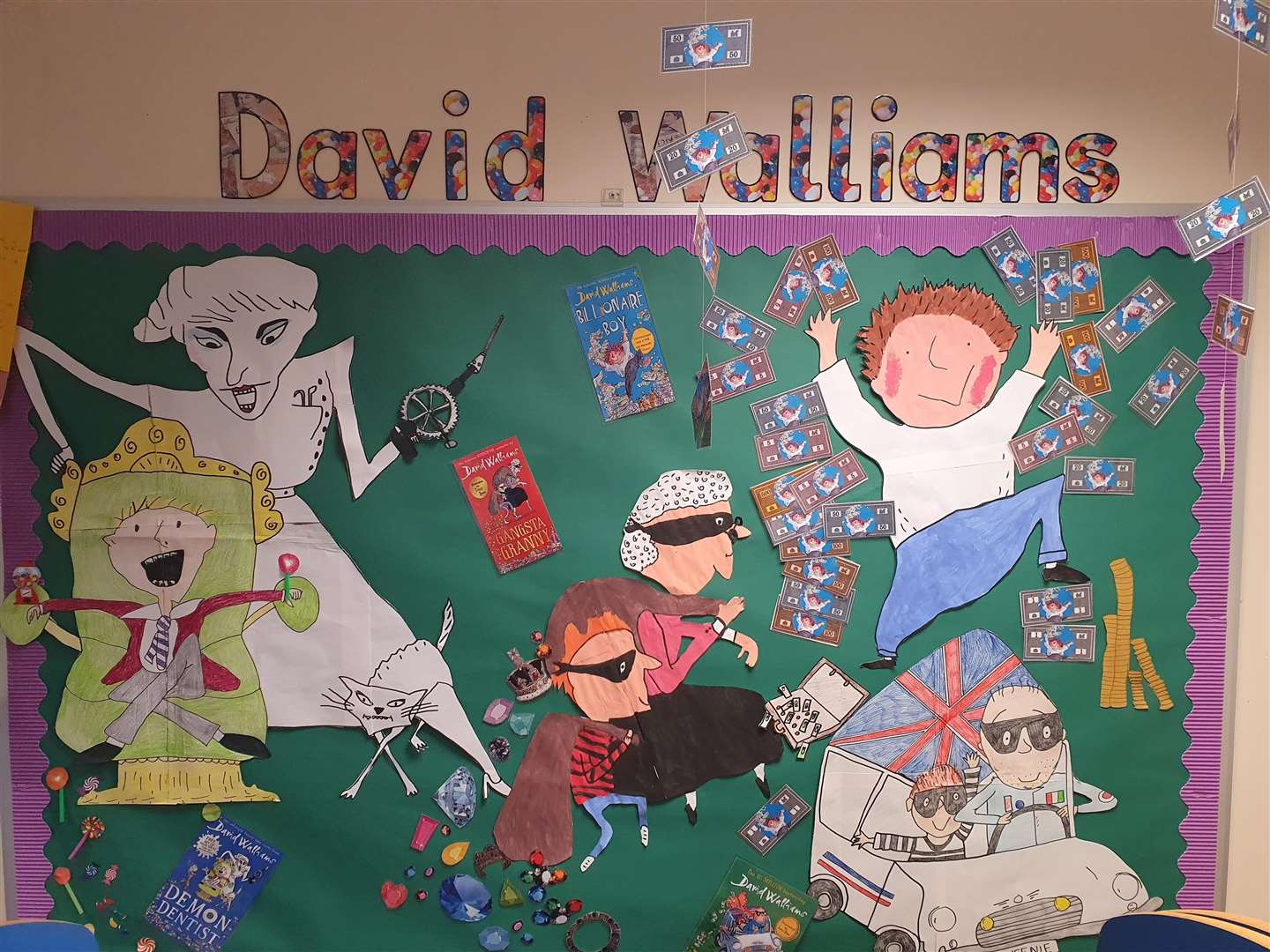 David Walliams very much enjoyed the pupils' work (43607441)