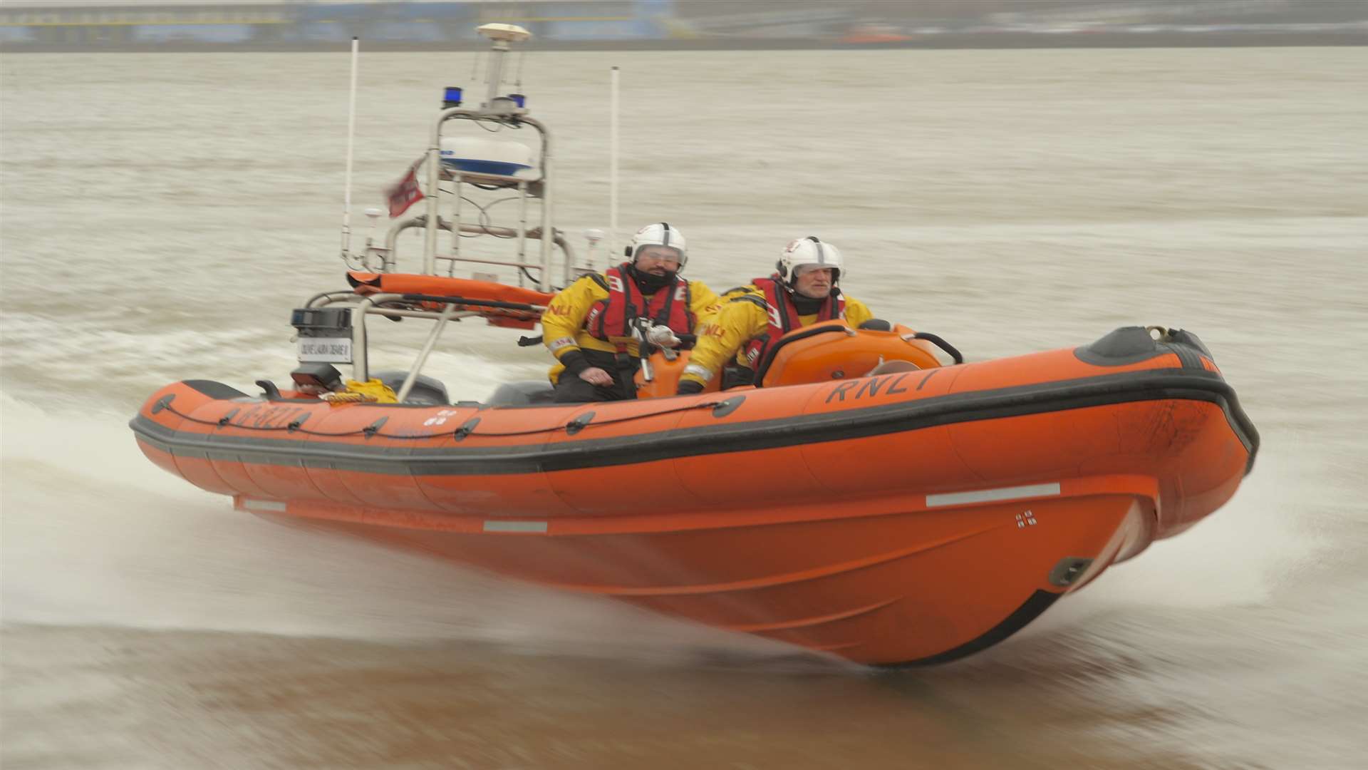The RNLI lifeboat launching at Gravesend
