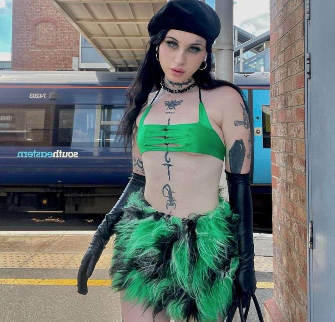This green get-up caused a stir on social media. Picture: strawberrymonoxide/Charlie Hayes