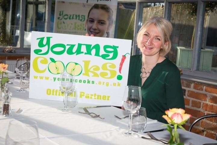 Sarah Leipnik of Young Cooks judging organisation Golding Homes (20312042)
