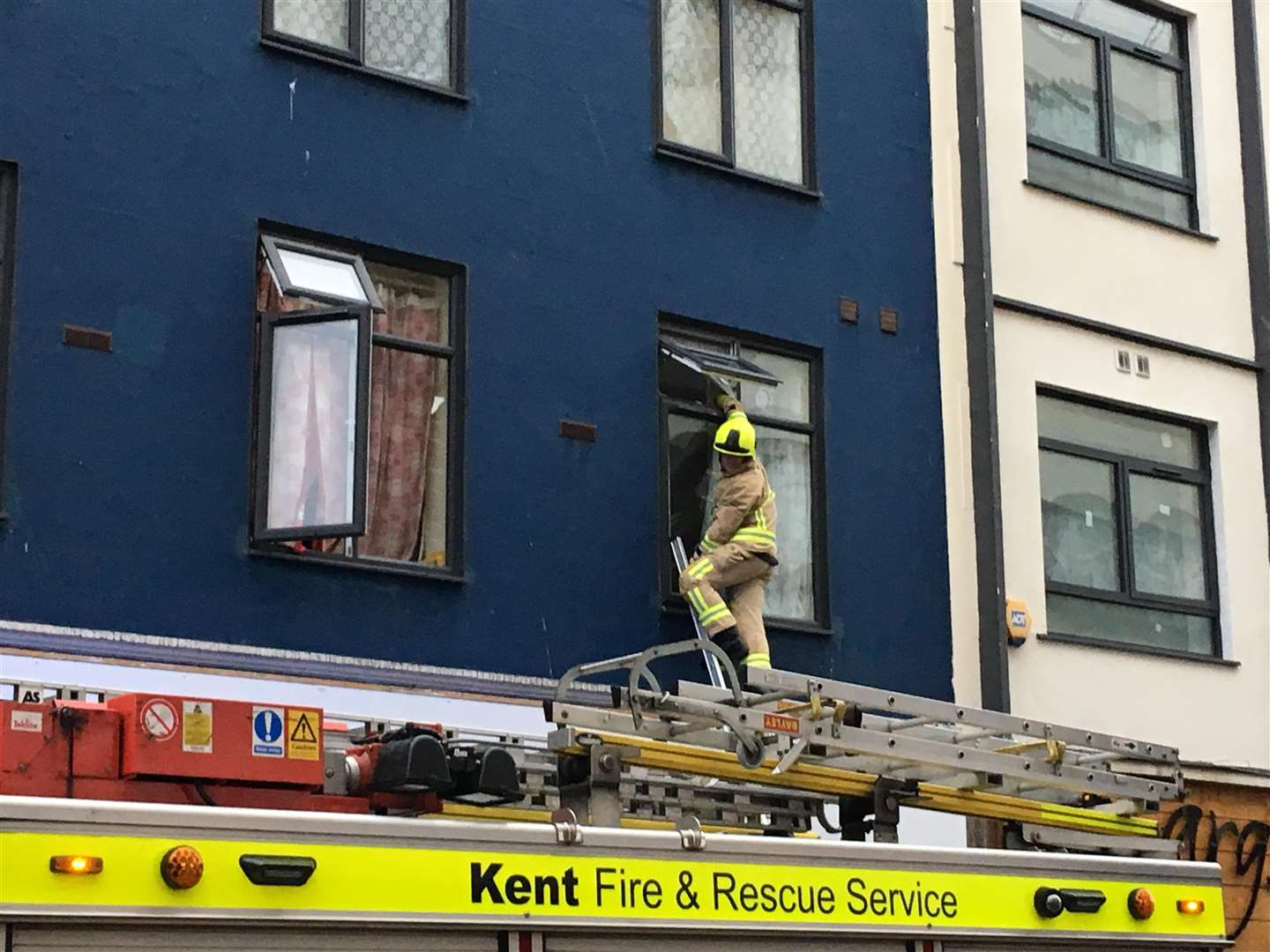 Fire crews helped out out a fire in a first floor flat (5642127)