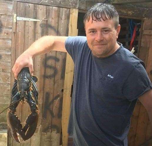 John Sharp with a tasty lobster (37528395)