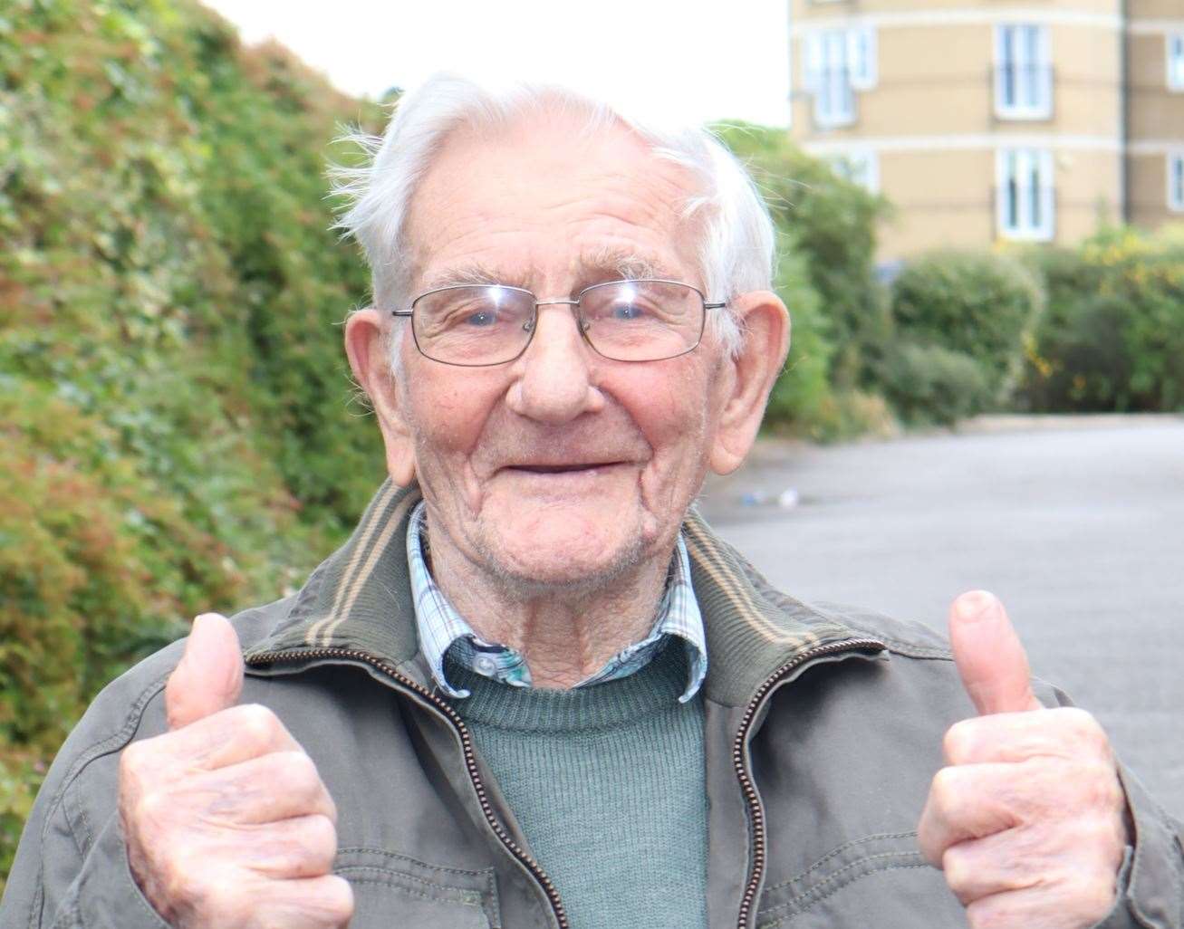 We sadly said goodbye to Kent's oldest veteran Leslie Stelfox