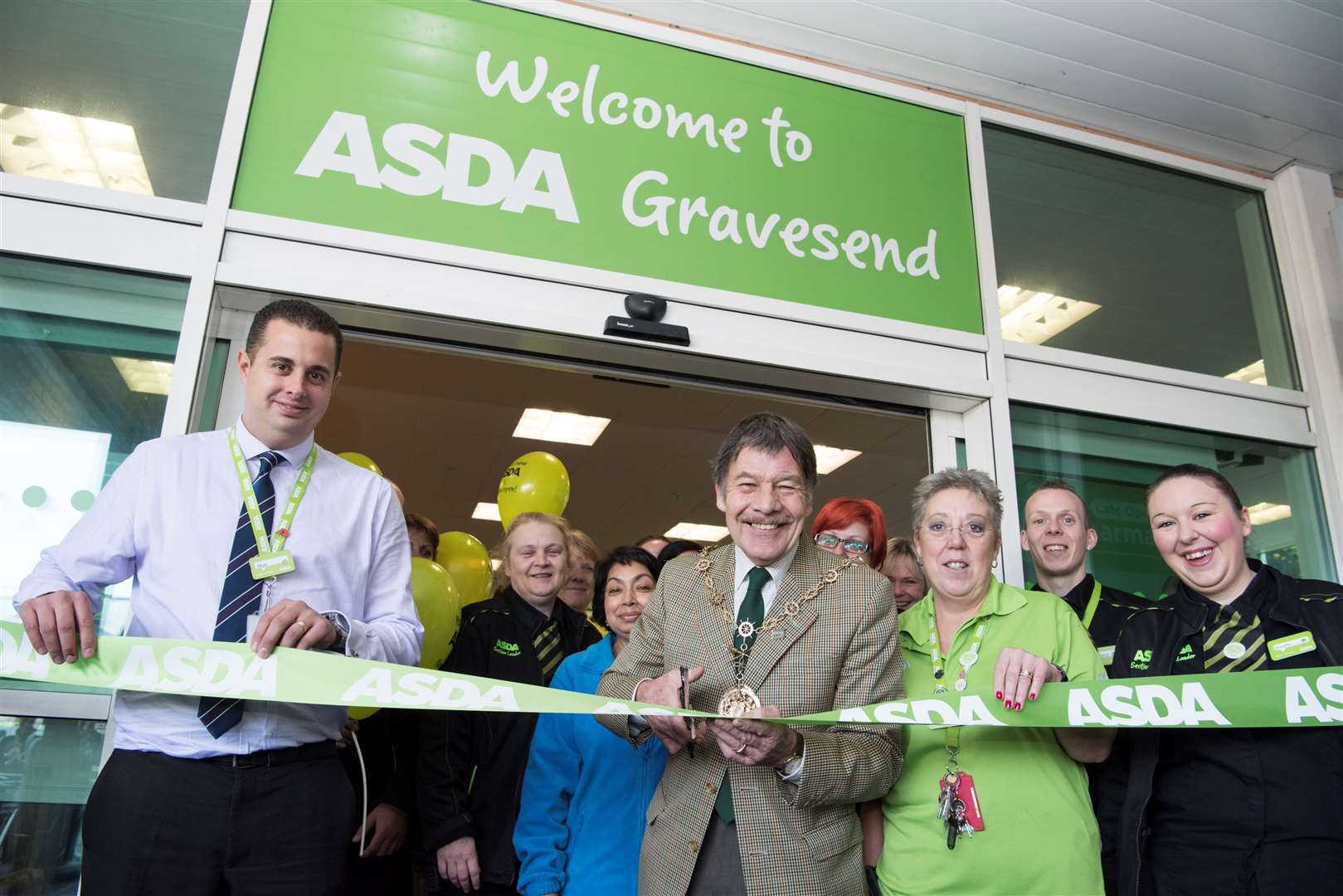 Gravesham's mayor Cllr Mick Wenban re-opens Asda Gravesend alongside store manager Matt Harris