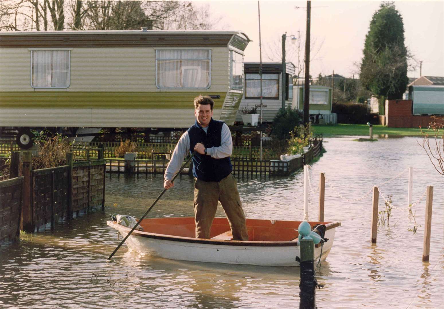 Flooding in Yalding in 1993